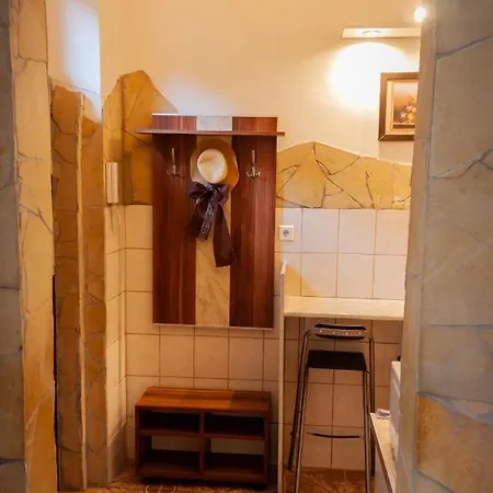 Happy Turtle Apartment